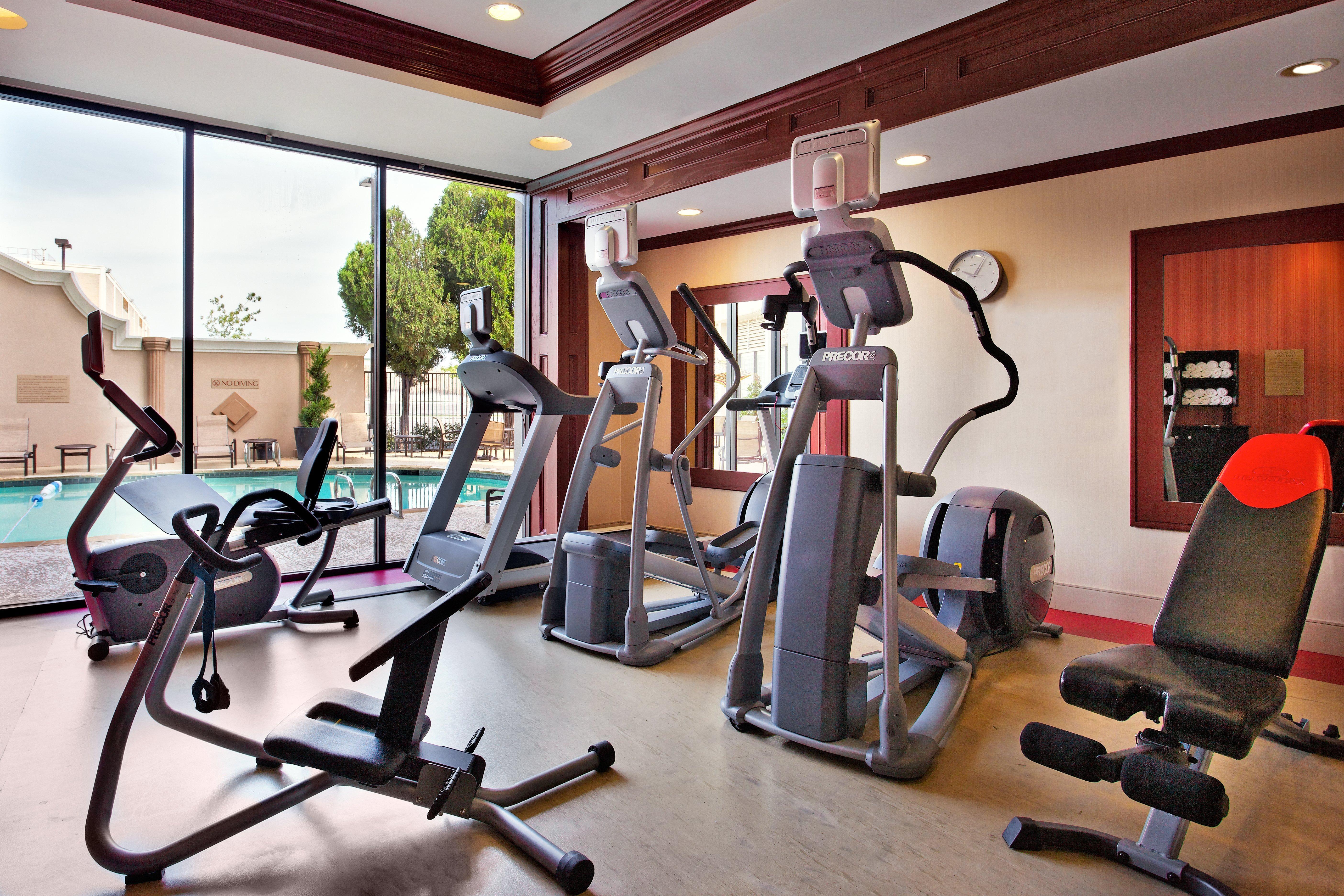 Holiday Inn Express Dallas Market Center By Ihg Dış mekan fotoğraf