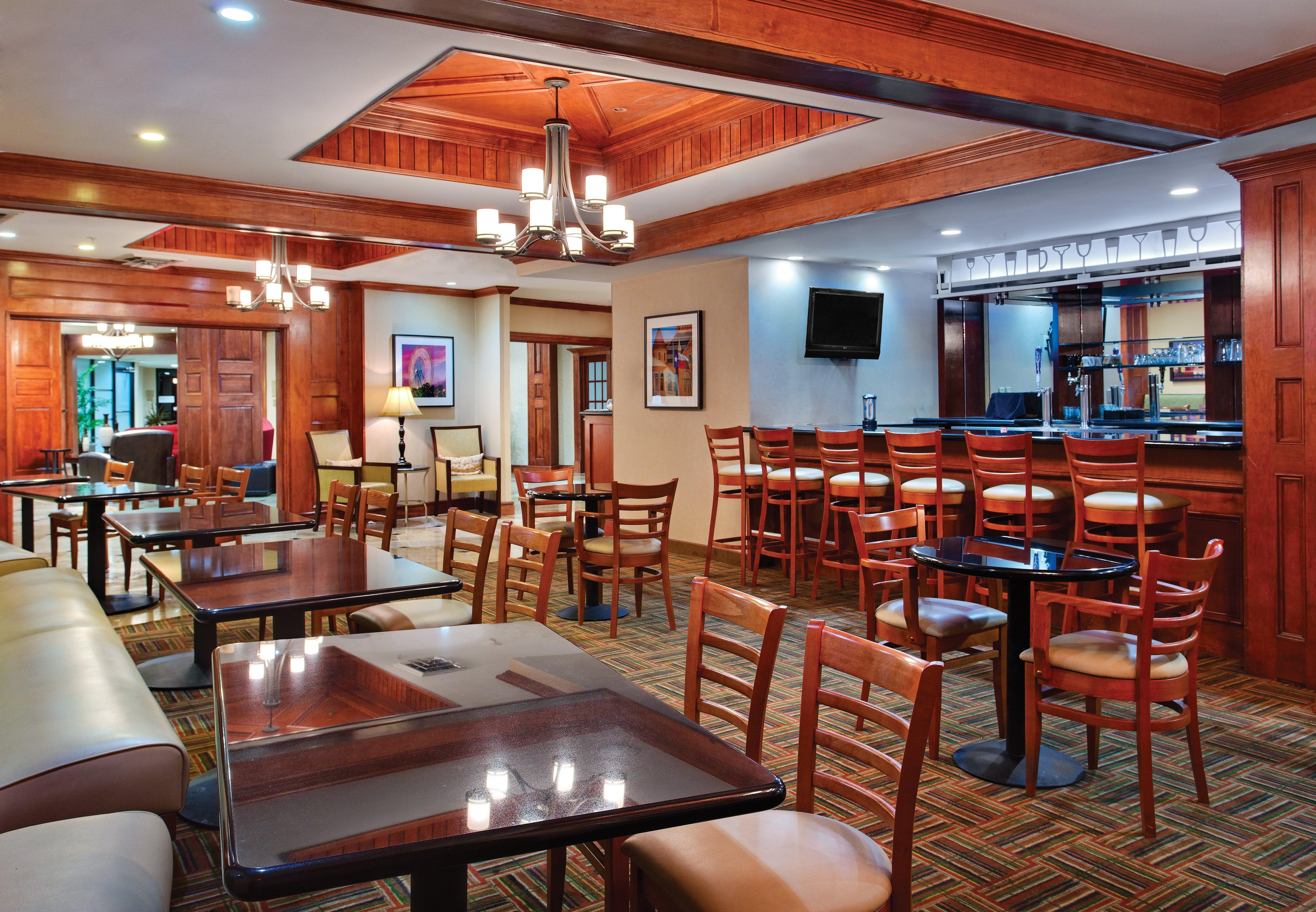 Holiday Inn Express Dallas Market Center By Ihg Dış mekan fotoğraf