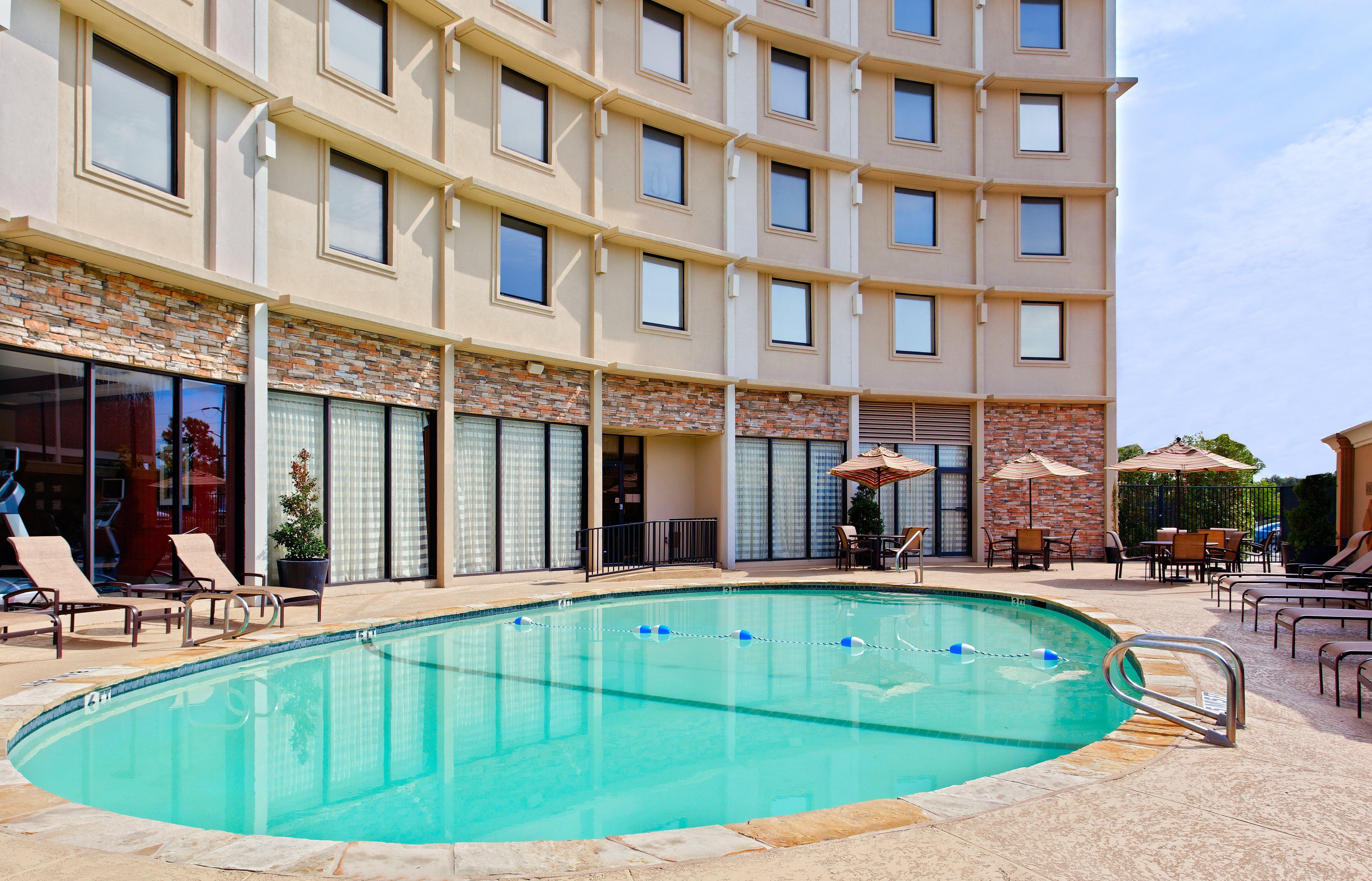 Holiday Inn Express Dallas Market Center By Ihg Dış mekan fotoğraf